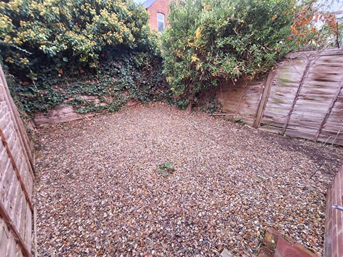3 Bedroom Terraced House For Sale In Swansea Road, Reading, RG1