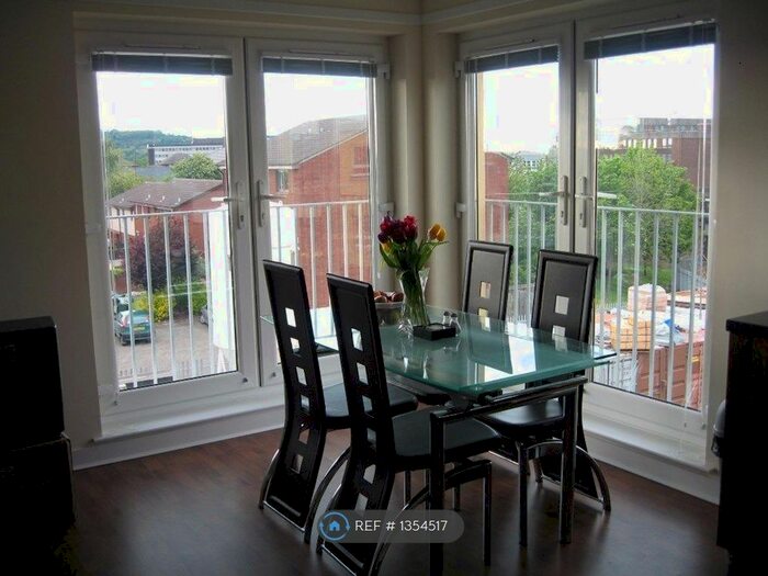 2 Bedroom Flat To Rent In New Mart Place, Edinburgh, EH14