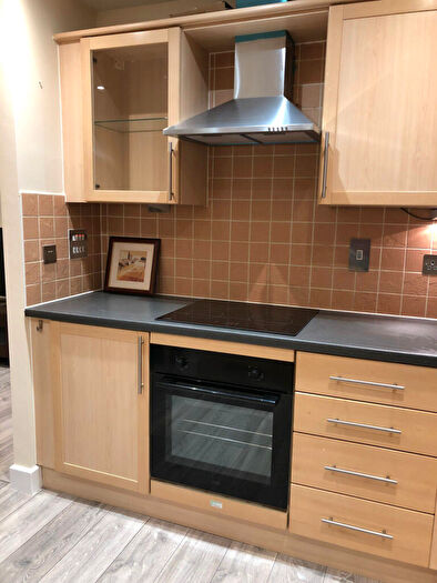 3 Bedroom Flat To Rent In Abbey Court, CV1