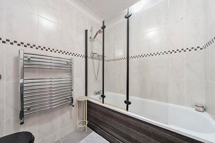 2 Bedroom Apartment For Sale In Surrey Road, Westbourne, BH12