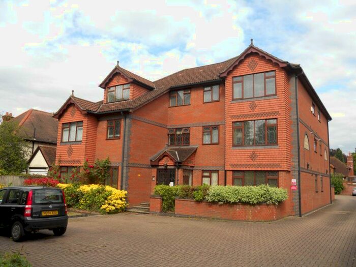 1 Bedroom Apartment To Rent In South Croydon, Surrey, CR2