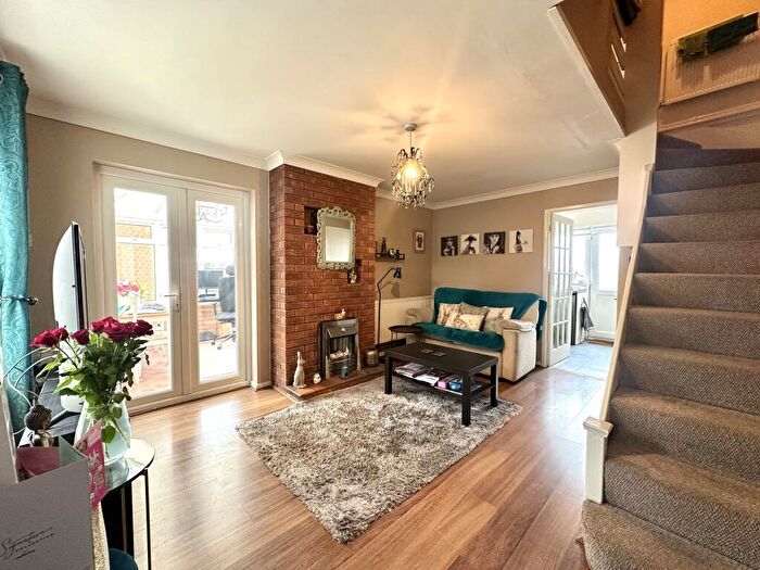 2 Bedroom House To Rent In Fellbrook Close, Stechford, B33