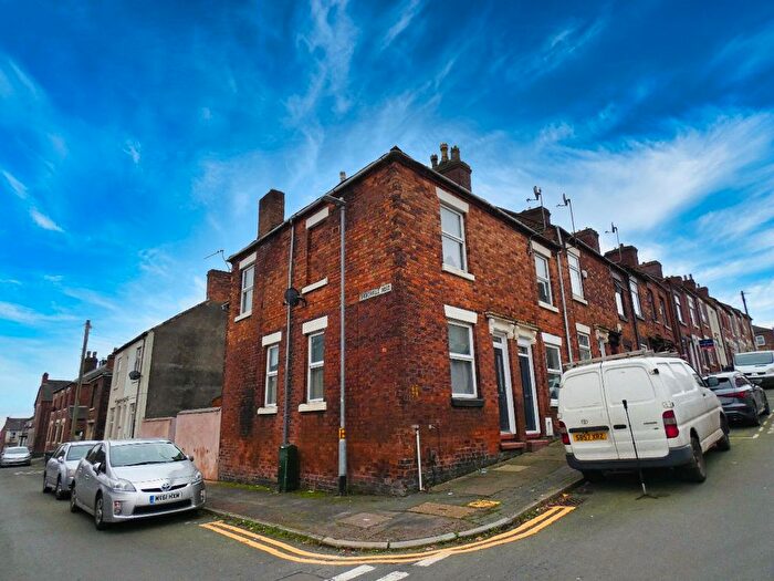 3 Bedroom Terraced House To Rent In Lower Mayer Street, Northwood, Stoke-On-Trent, ST1