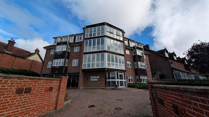2 Bedroom Penthouse To Rent In Park Avenue, Dover, Kent, CT16