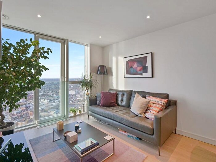 1 Bedroom Apartment To Rent In Pinnacle Apartments, Saffron Central Square, Croydon, CR0