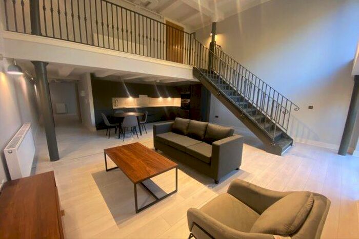 2 Bedroom Flat To Rent In Tobacco Warehouse, Liverpool, L3