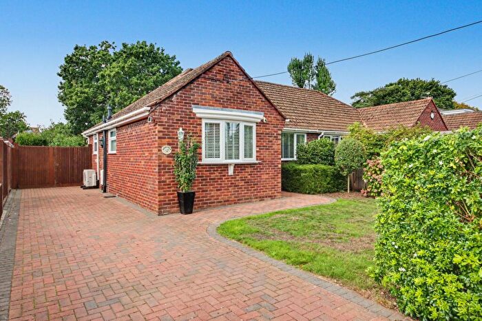 2 Bedroom Semi-Detached Bungalow For Sale In Chase Grove, Waltham Chase, SO32