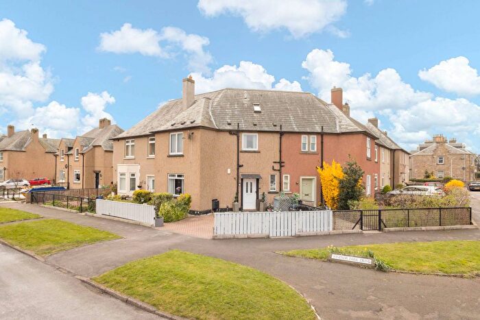 3 Bedroom Semi-Detached House For Sale In Windsor Park Drive, Musselburgh, East Lothian, EH21