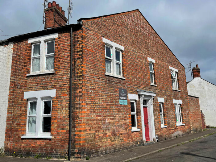 4 Bedroom End Of Terrace House For Sale In Langham Street, King's Lynn, Norfolk, PE30