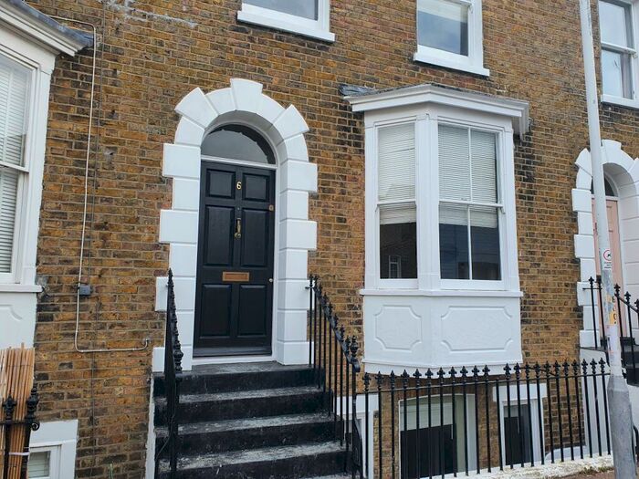 3 Bedroom Terraced House To Rent In Shaftsbury Street, CT11