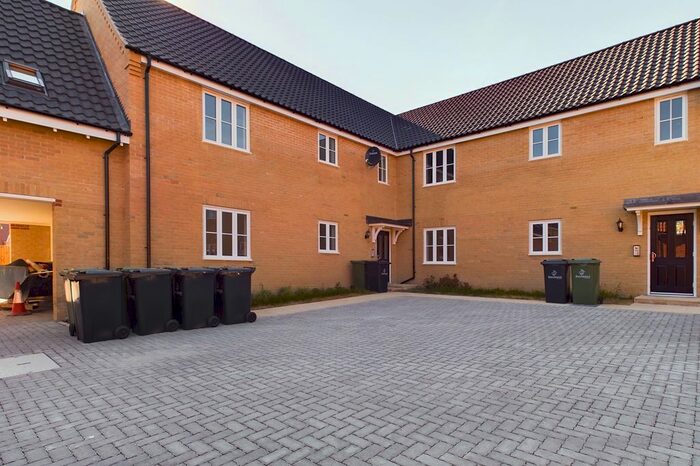 1 Bedroom Flat To Rent In Marina Close, Thetford, Norfolk, IP24