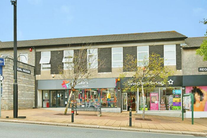 2 Bedroom Flat For Sale In Fore Street, Saltash, PL12