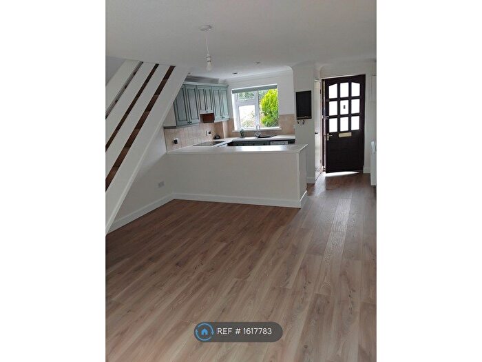 1 Bedroom Terraced House To Rent In Berenger Close, Swindon, SN3