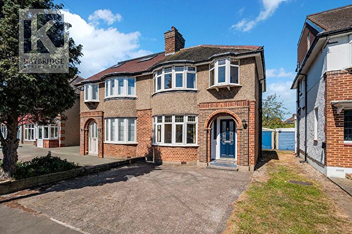 3 Bedroom Semi-Detached House For Sale In River Way, Epsom, KT19