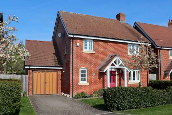 3 Bedroom Detached House For Sale In Pooles Meadow, Ogbourne St George, SN8