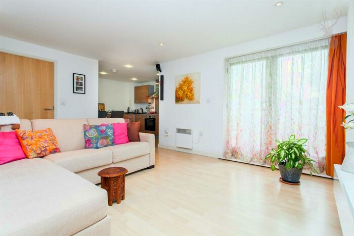 1 Bedroom Flat To Rent In Tredegar Road, Bow, London, E3