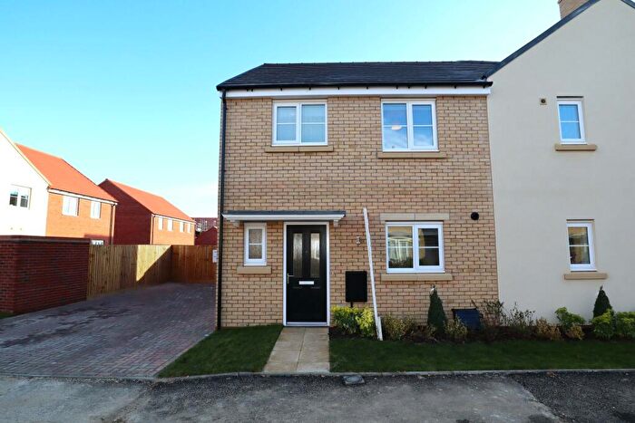 3 Bedroom Semi-Detached House To Rent In Shrewsbury Road, Bracebridge Heath, LN4