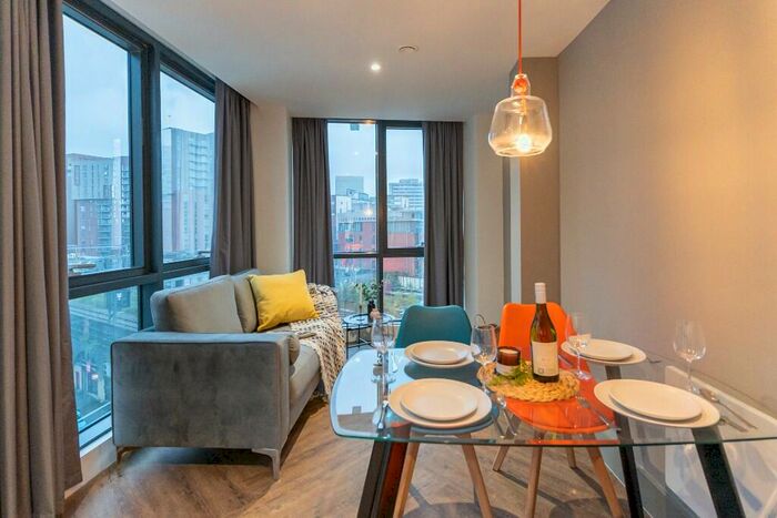 2 Bedroom Apartment To Rent In One Cross Street, M3