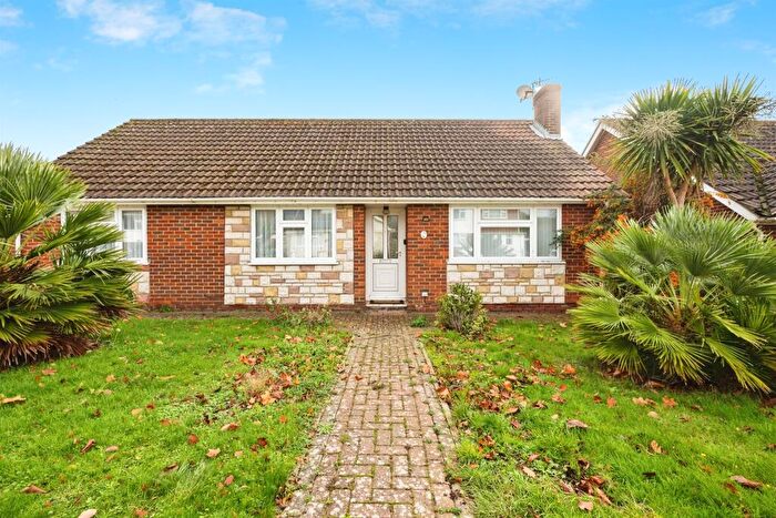 3 Bedroom Detached Bungalow For Sale In Kingsmead, Seaford, BN25