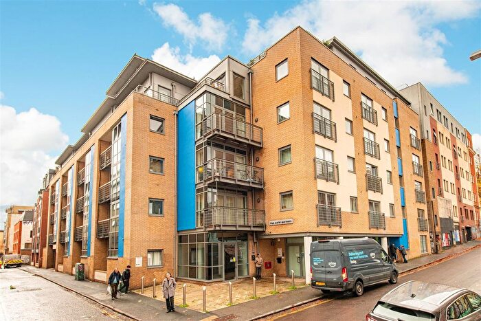 1 Bedroom Flat For Sale In Charles Street, Bristol, BS1