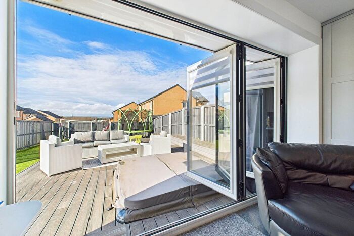 4 Bedroom Detached House For Sale In Harburn Place, Motherwell, ML1