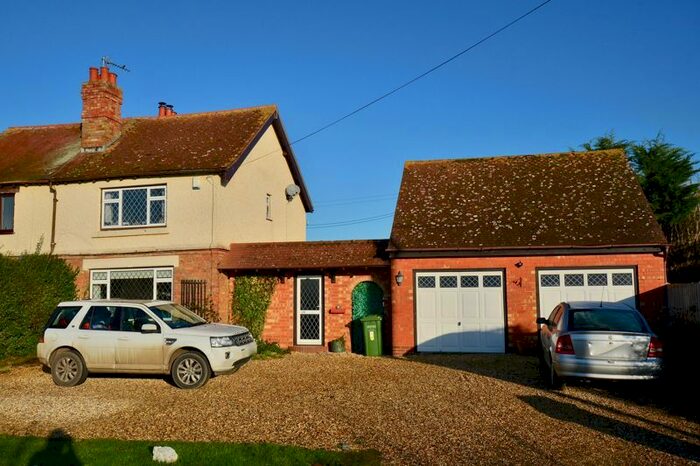 2 Bedroom Property For Sale In Bowers Hill, Badsey, Evesham, WR11