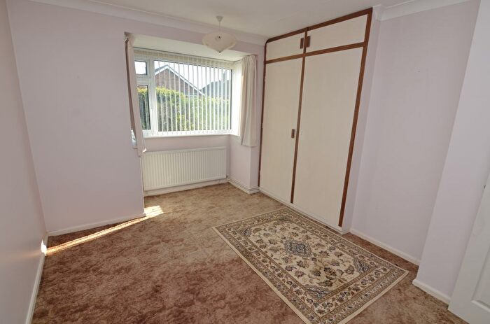 2 Bedroom Detached Bungalow For Sale In Upperfield Drive, Felixstowe, IP11