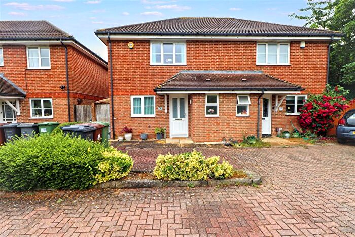2 Bedroom Semi-Detached House For Sale In Beechfield Close, Borehamwood, WD6