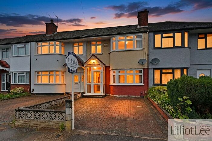 3 Bedroom Terraced House For Sale In Leamington Crescent, Harrow, HA2