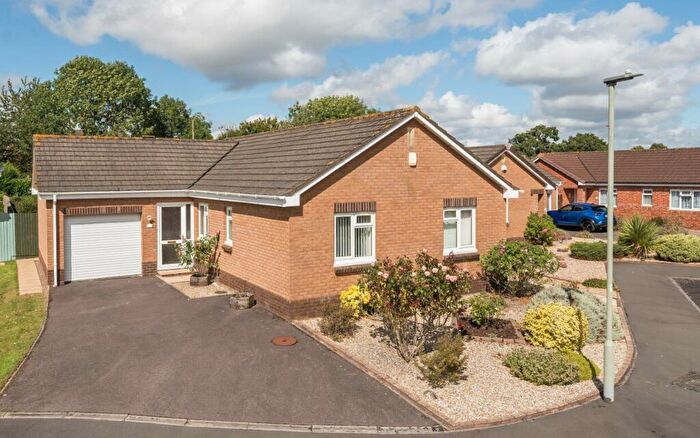 3 Bedroom Bungalow For Sale In Spindlebury, Cullompton, Devon, EX15