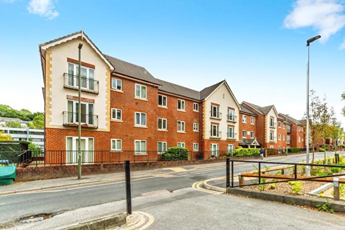 1 Bedroom Flat For Sale In Stafford Road, Caterham, Surrey, CR3
