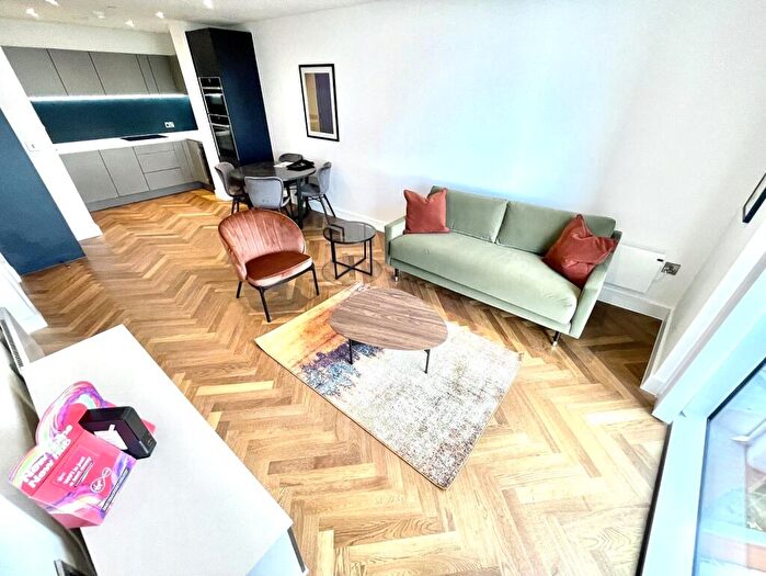 1 Bedroom Apartment For Sale In Deansgate Square, Owen Street, Manchester, M15