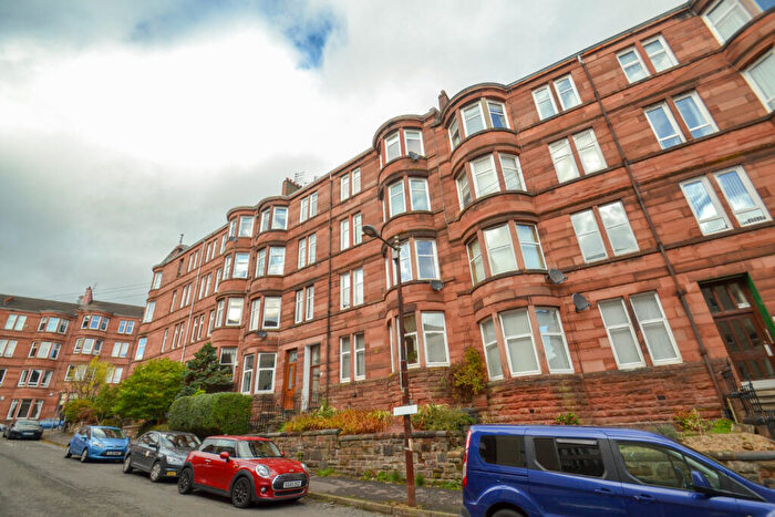 1 Bedroom Flat To Rent In / Trefoil Avenue, Shawlands, Glasgow, G41