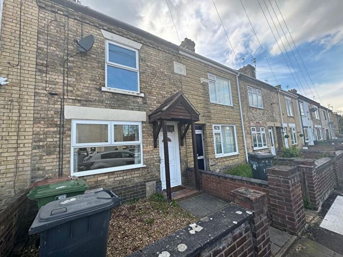 3 Bedroom Terraced House For Sale In Palmerston Road, Peterborough, PE2