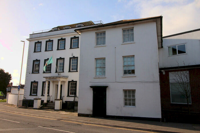 1 Bedroom Apartment To Rent In Jolliffe House, Poole, BH15