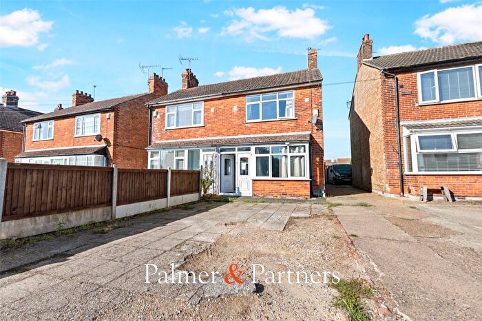3 Bedroom Semi-Detached House For Sale In Mersea Road, Colchester, Essex, CO2