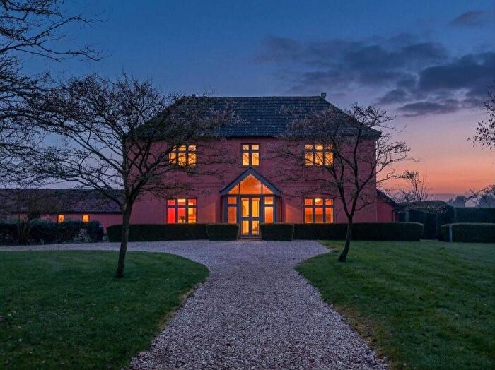 5 Bedroom Detached House For Sale In Moat Farm, Stowmarket, Suffolk, IP14