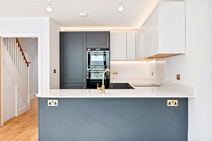 3 Bedroom Terraced House For Sale In The Mews @ Howard Terrace, Brighton, BN1