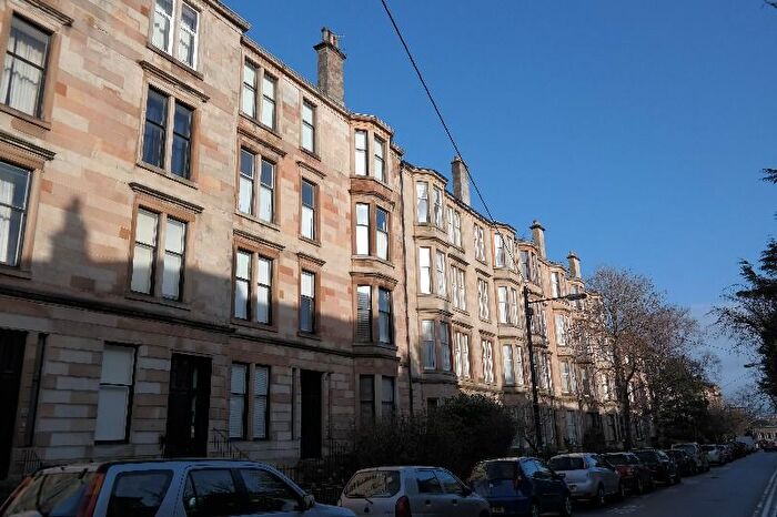 5 Bedroom Flat To Rent In Hillhead Street, Hillhead, Glasgow, G12