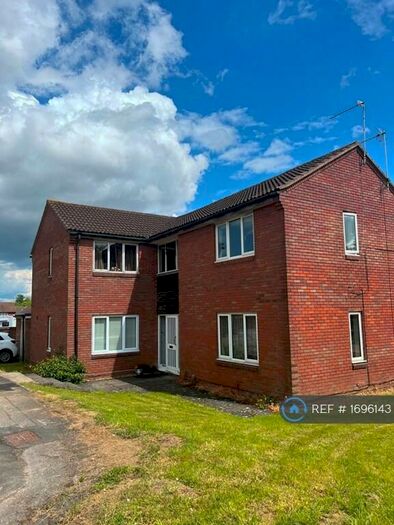 Studio To Rent In Thornford Drive, Westlea, Swindon, SN5