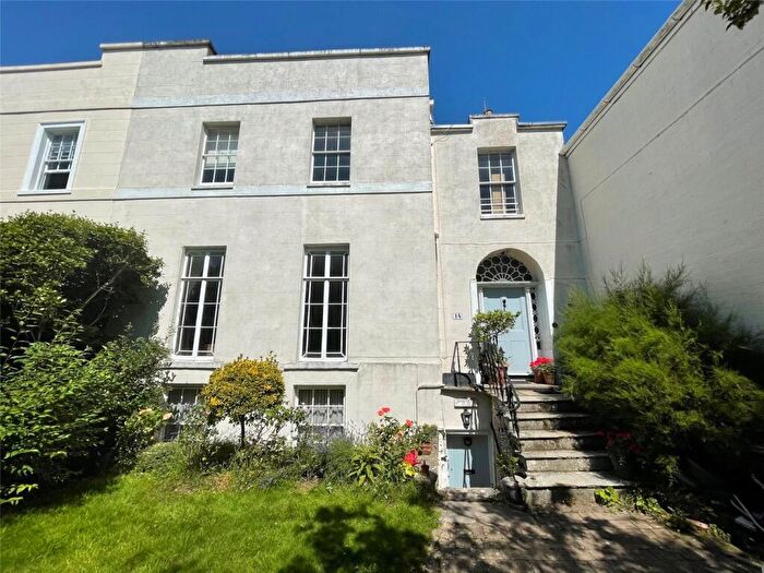 2 Bedroom Apartment To Rent In Mont Le Grand, Exeter, Devon, EX1