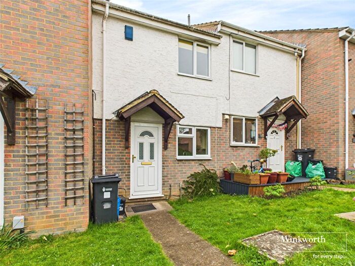 2 Bedroom Terraced House To Rent In Swallow Way, Wokingham, Berkshire, RG41