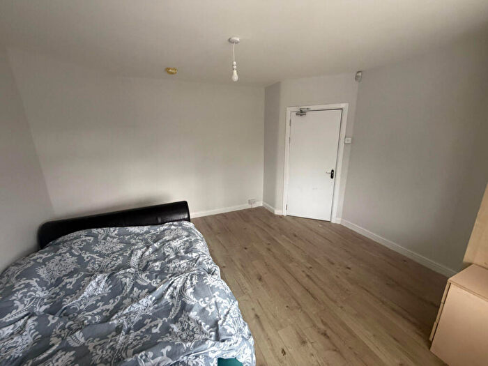 1 Bedroom Terraced House To Rent In MiddleMore, Birmingham, B31