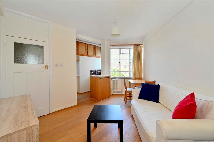 1 Bedroom Flat To Rent In Highstone Mansions, Camden Road, London, NW1
