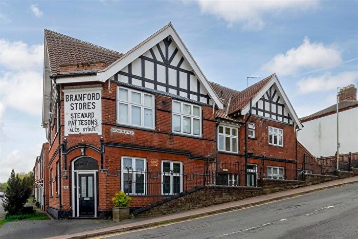2 Bedroom Flat For Sale In Branford Road, Norwich, NR3