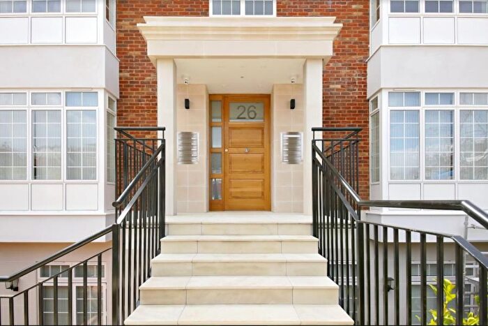 2 Bedroom Flat To Rent In Sandwell Court, Beechcroft Avenue, Golders Green, London, NW11