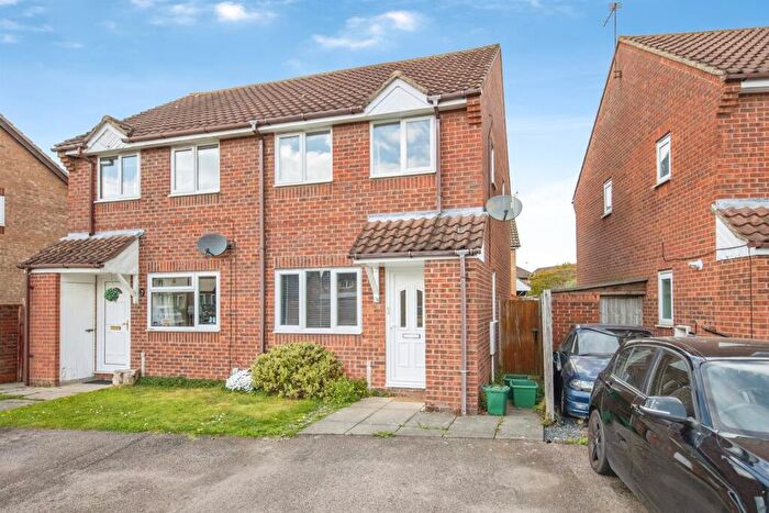 2 Bedroom Semi Detached House For Sale In Langdale Drive, Highwoods, Colchester, CO4