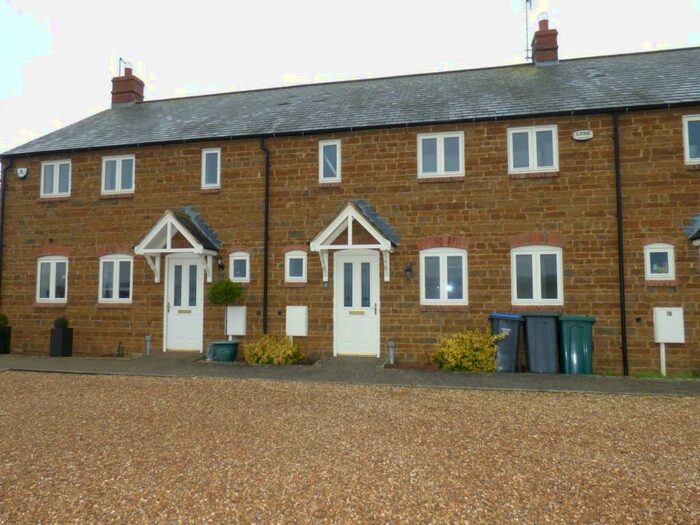 2 Bedroom Terraced House To Rent In Manor Farm Court, Drayton, LE16