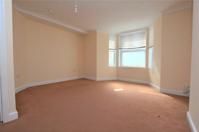 1 Bedroom Apartment To Rent In St. Mary's Road, South Norwood, SE25