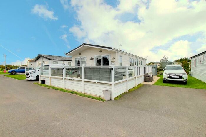 3 Bedroom Chalet For Sale In Grange Leisure Park, Alford Road, Mablethorpe, LN12